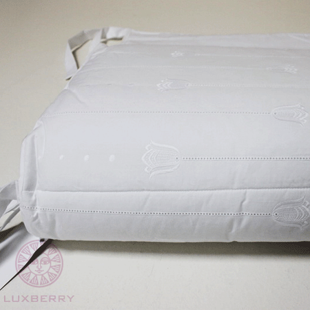 "Тюльпан" Защитный бампер в кроватку для новорожденных.